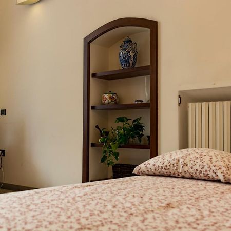 Charming Apartment نابولي المظهر الخارجي الصورة